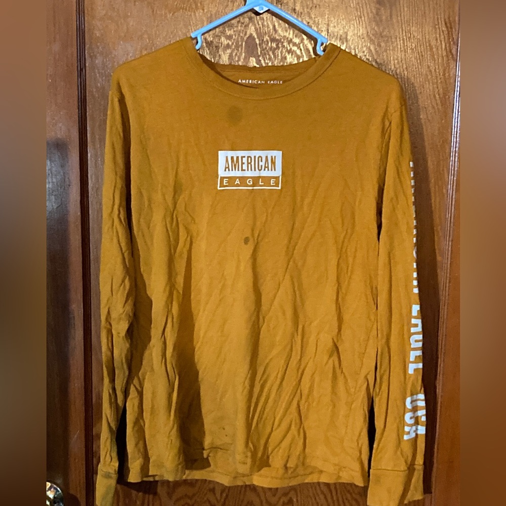 Men’s American eagle shirt, orange medium